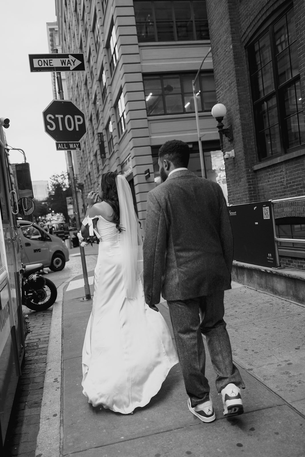 Intimate-City-Hall-Elopement-New-York-Larisa-Shorina-Weddings-114