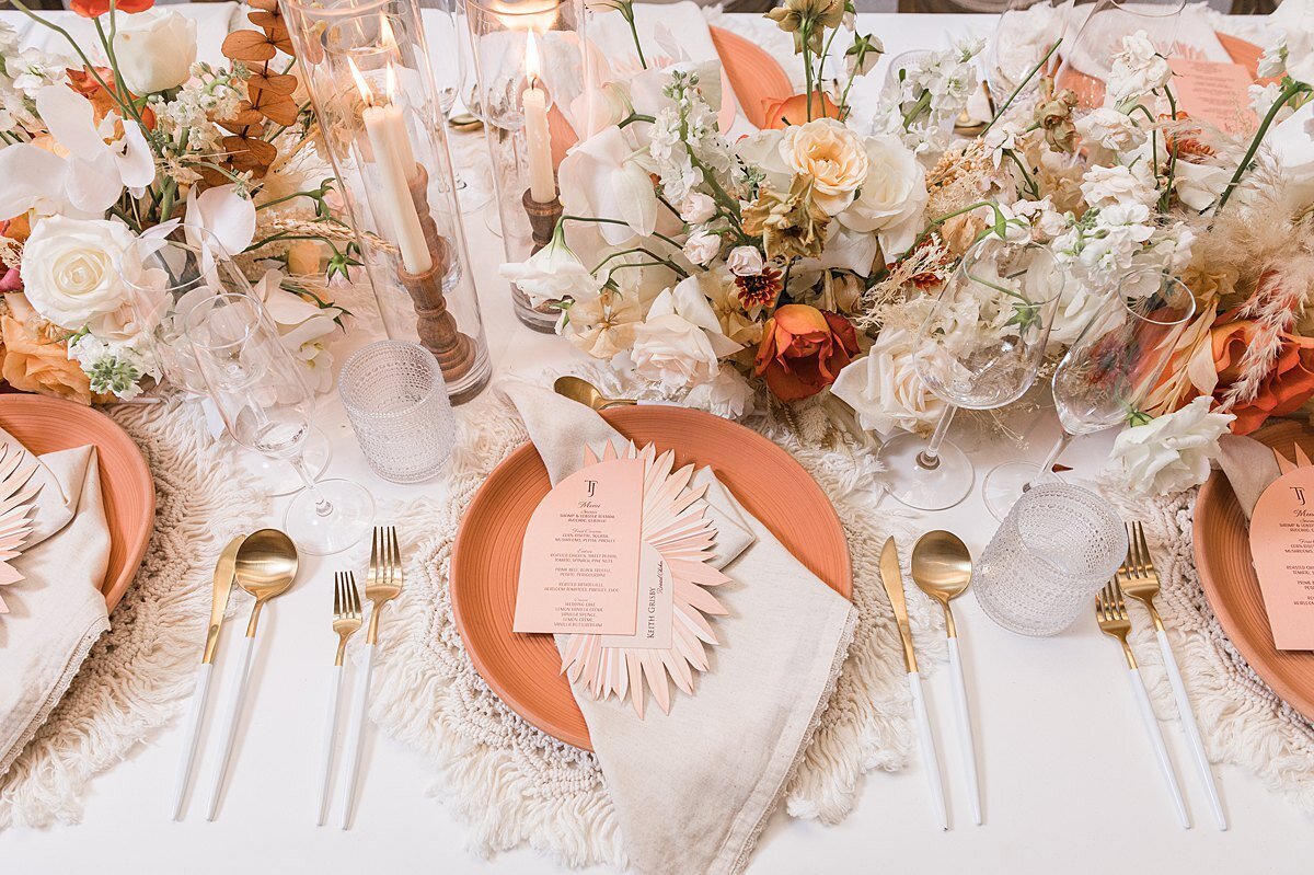 orange-wedding-tablescape