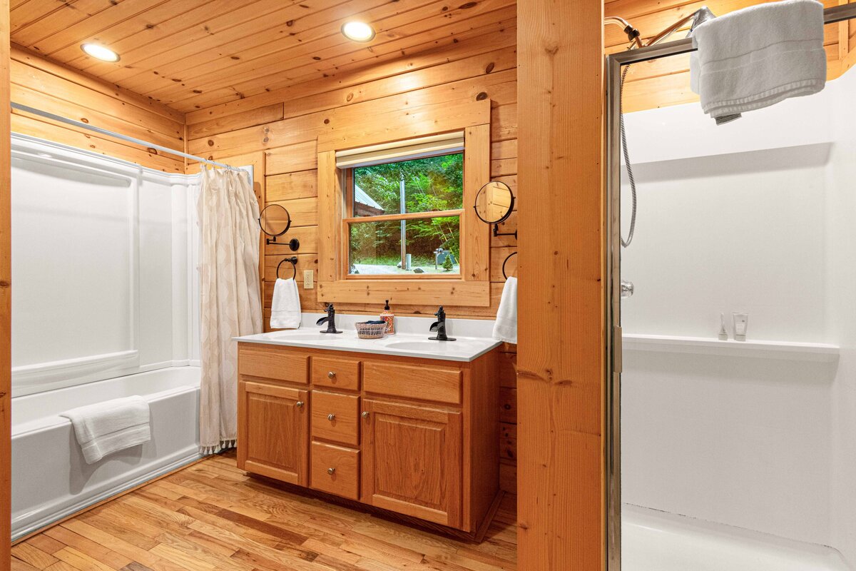 Main Level Bed & Bath 2 (2)