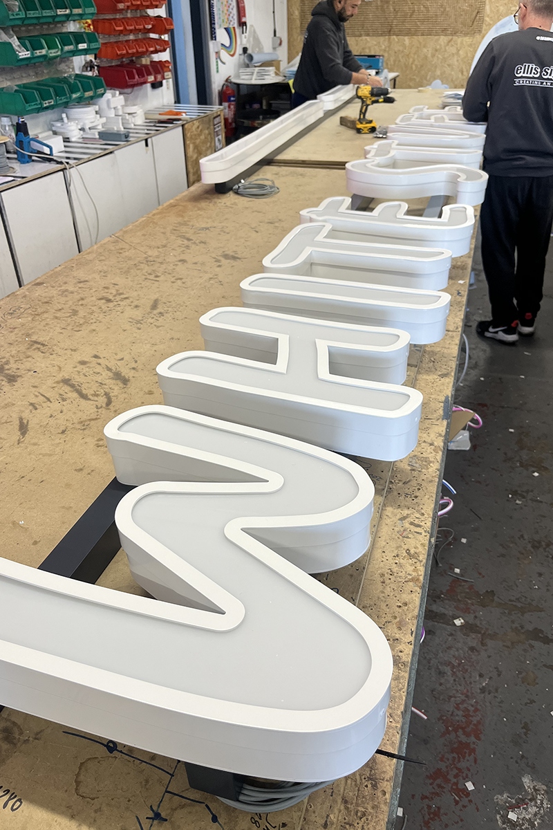 ellis-signs- built-up-rim-and-return-letters-newcastle-gateshead-north-east