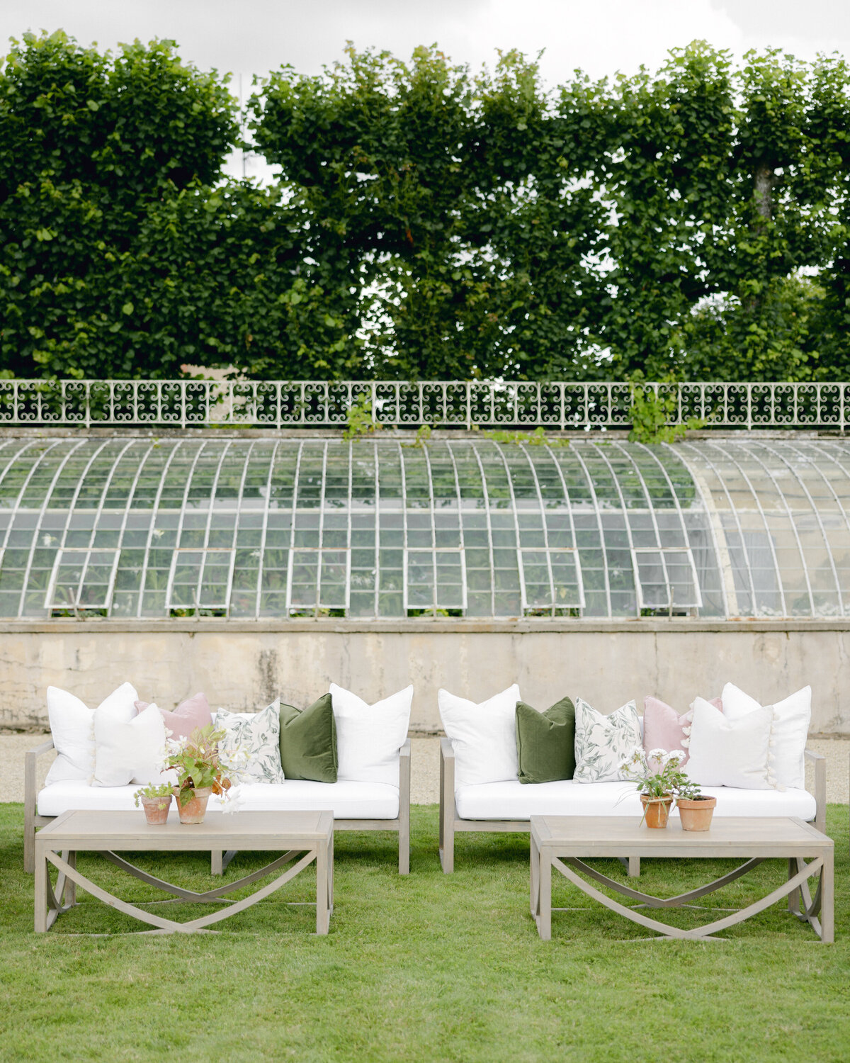 Chateau-de-Grand-Luce-wedding-florist-Floraison54