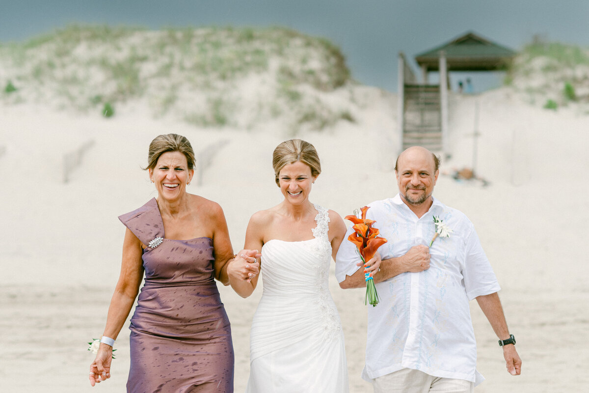 Beach-Wedding-outer-Banks73