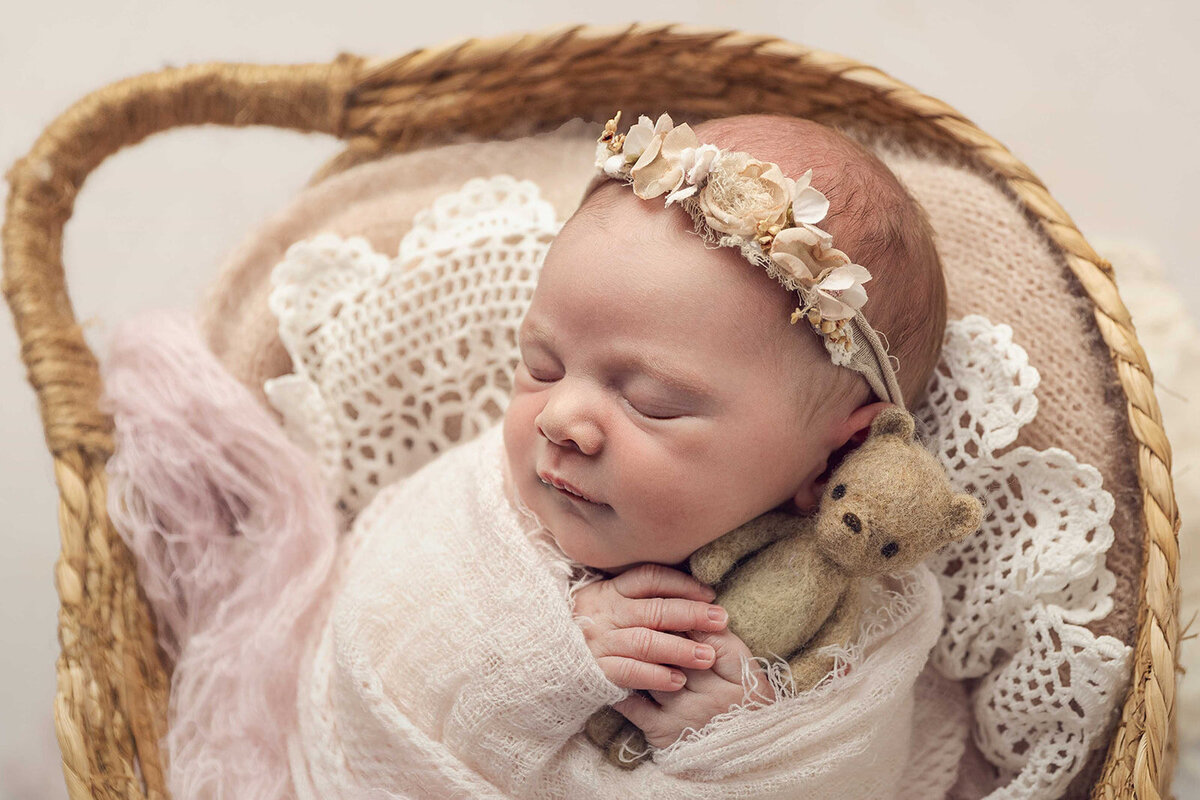 Love Liss Creatives - Newborn (35)