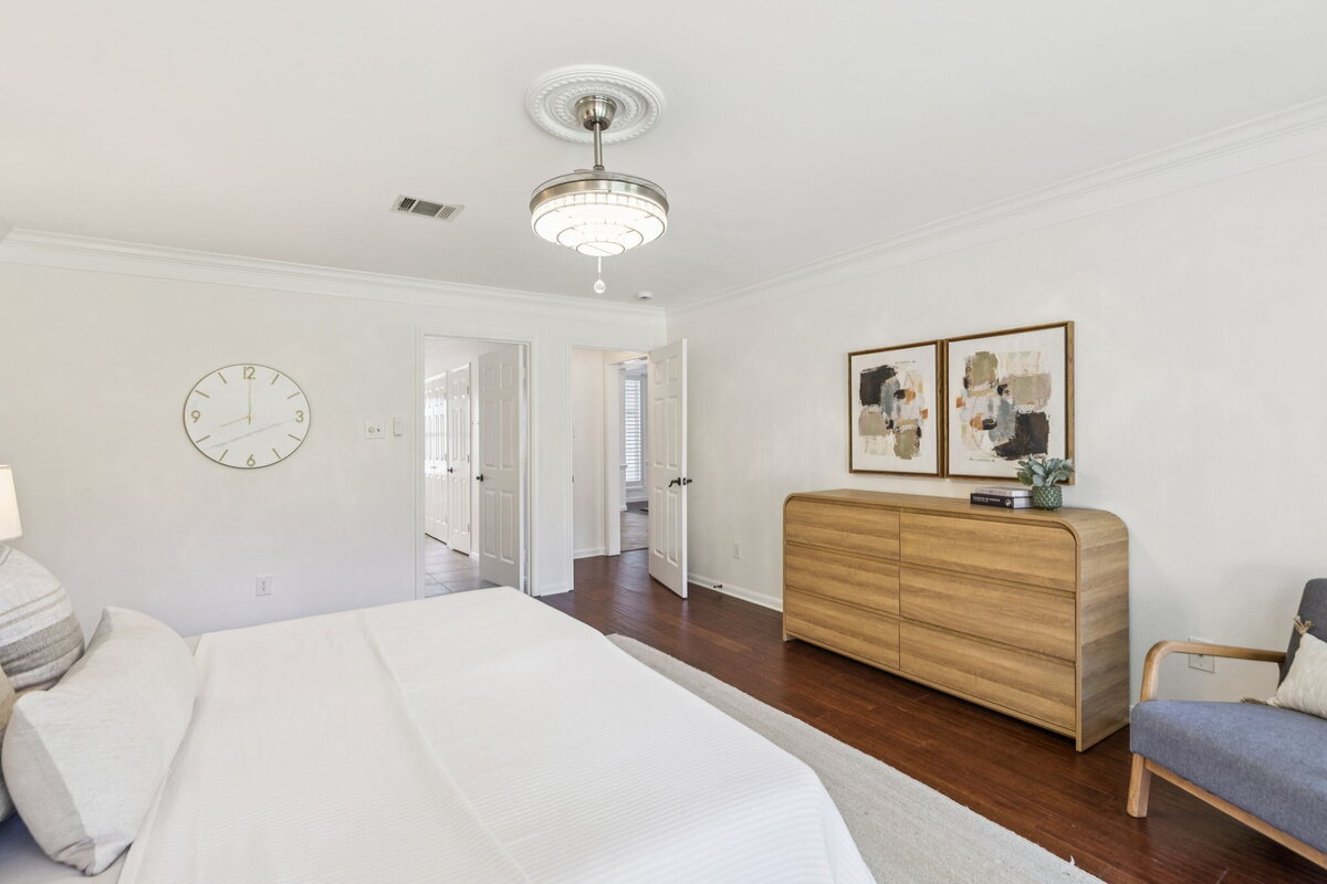 22-5713Firecrest_022