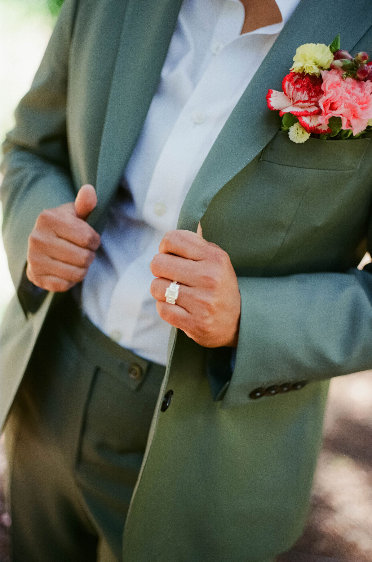 Portraits_Brenda&JanieElopementPhotos_OregonWeddingPhotographer_KuroCreativeHouse-31