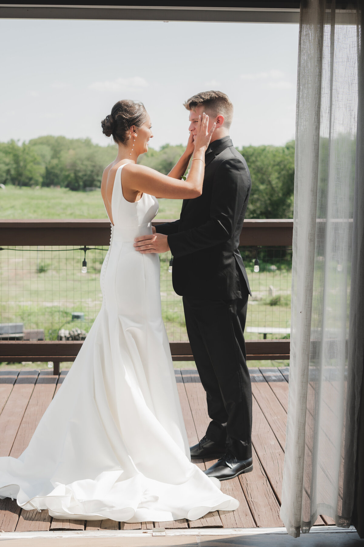 Cody&AlysaFirstLooks_NikkiAnnettePhotog-15