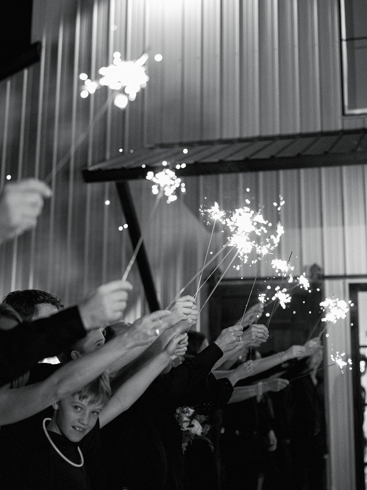 2025-10-11_DykesWeddingPreviews_MollyMurphyPhotography-146