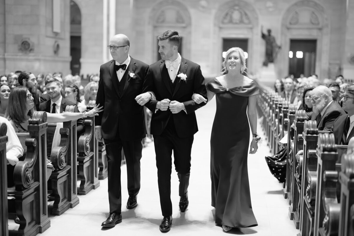 St.-Paul-Cathedral-wedding-M&G-Will-DeGraw-Clever-Disarray-38