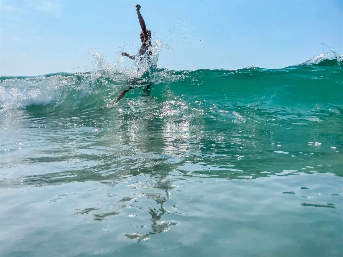 Photographer-for-Puerto-Escondido-Oaxaca-Mexico-Adventure-Luxe-Beach-Elopement-Wedding-Experience-Soul-and-Sky-Weddings-2