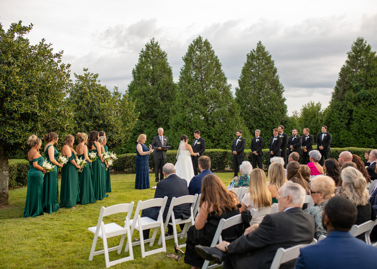 wedding ceremony in the outdoor area of the clinton library
