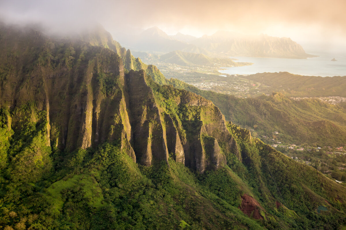 picture of Hawaiian pali