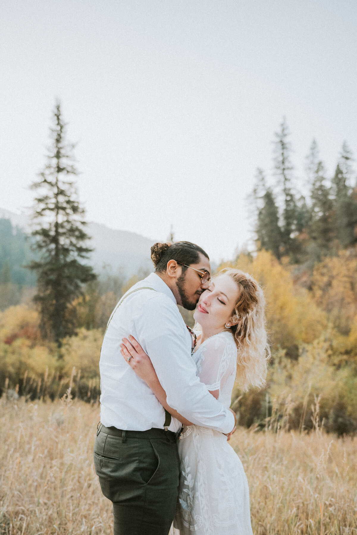 adventure-elopement-intimate-wedding-bridal-photography-Idaho-Falls-Jenna-Boshart-Photography-060