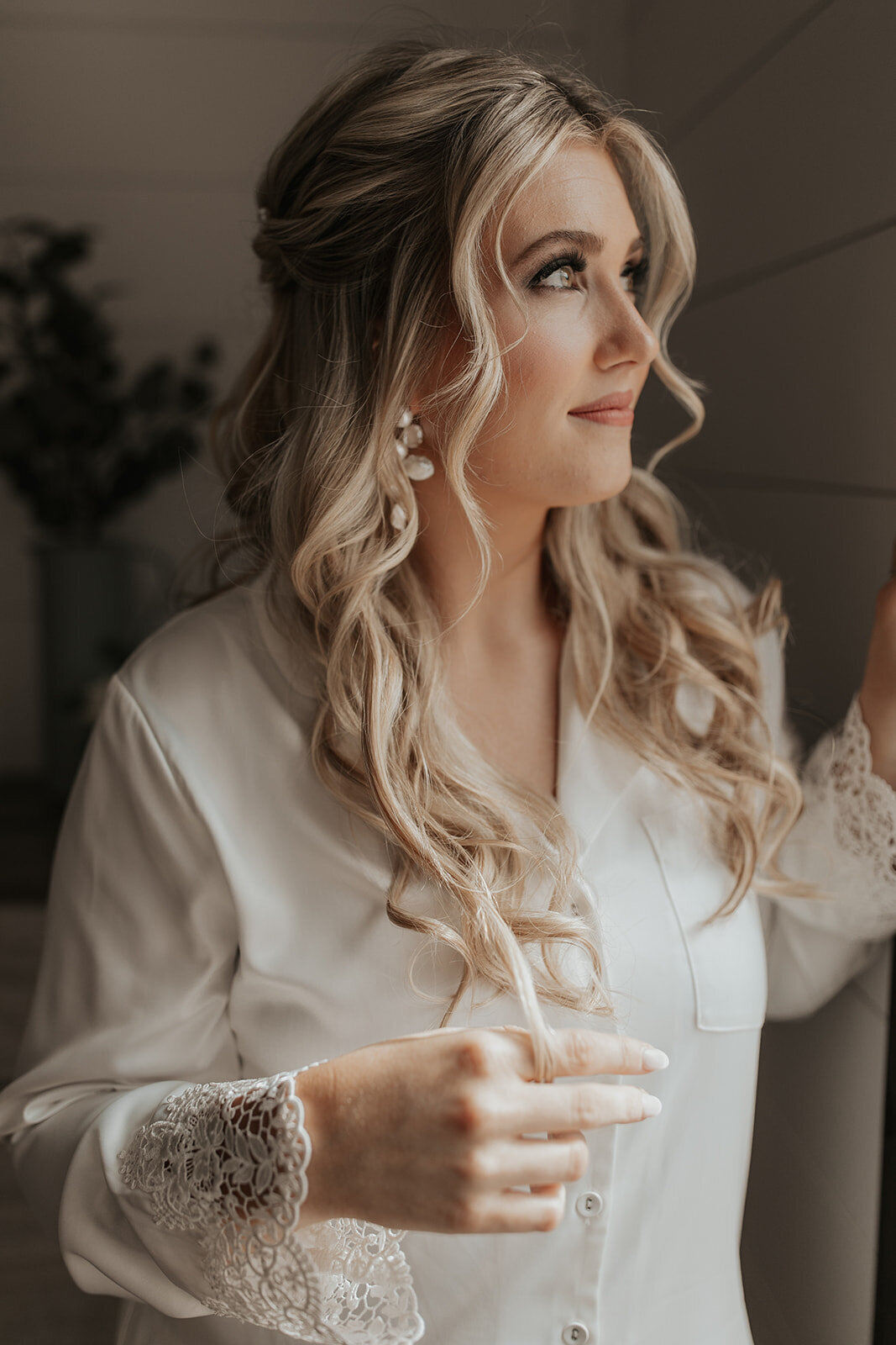 Lady Vamp Artistry Minneapolis St. Paul Twin Cities Minnesota Wedding Engagement Editorial Bridal Fashion Hair and Makeup Artists LV Studio Rental 3