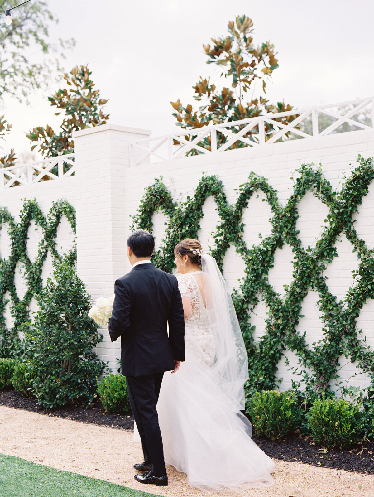 45_Austin_Wedding_Photographer_Wish_Well_House_Wedding