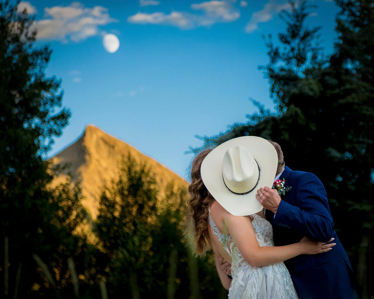 Crested-Butte-Colorado-Wedding-Photographer-2-11