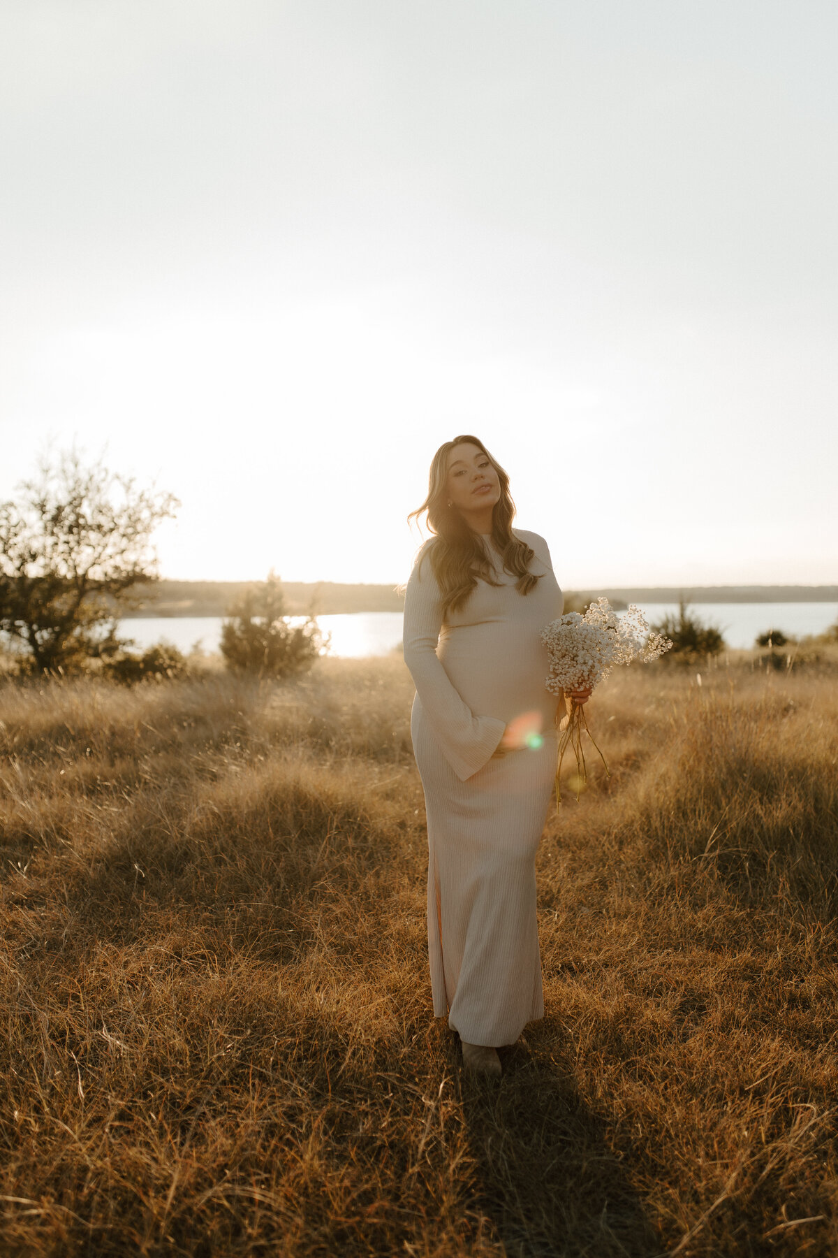 J'Nessa Albrecht Photography - Golden Hour Maternity Session