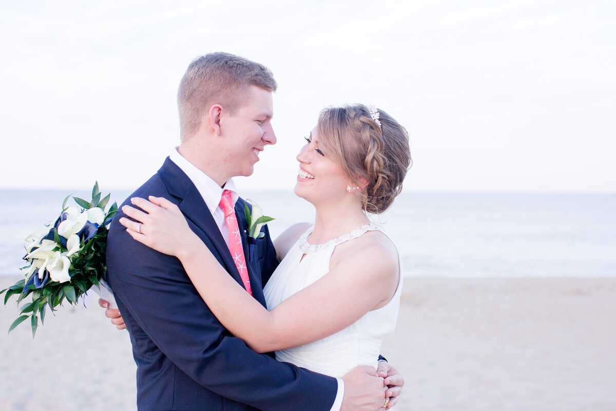 Abbie_Rae_Photography_shifting_sands_Virginia_beach_wedding-558