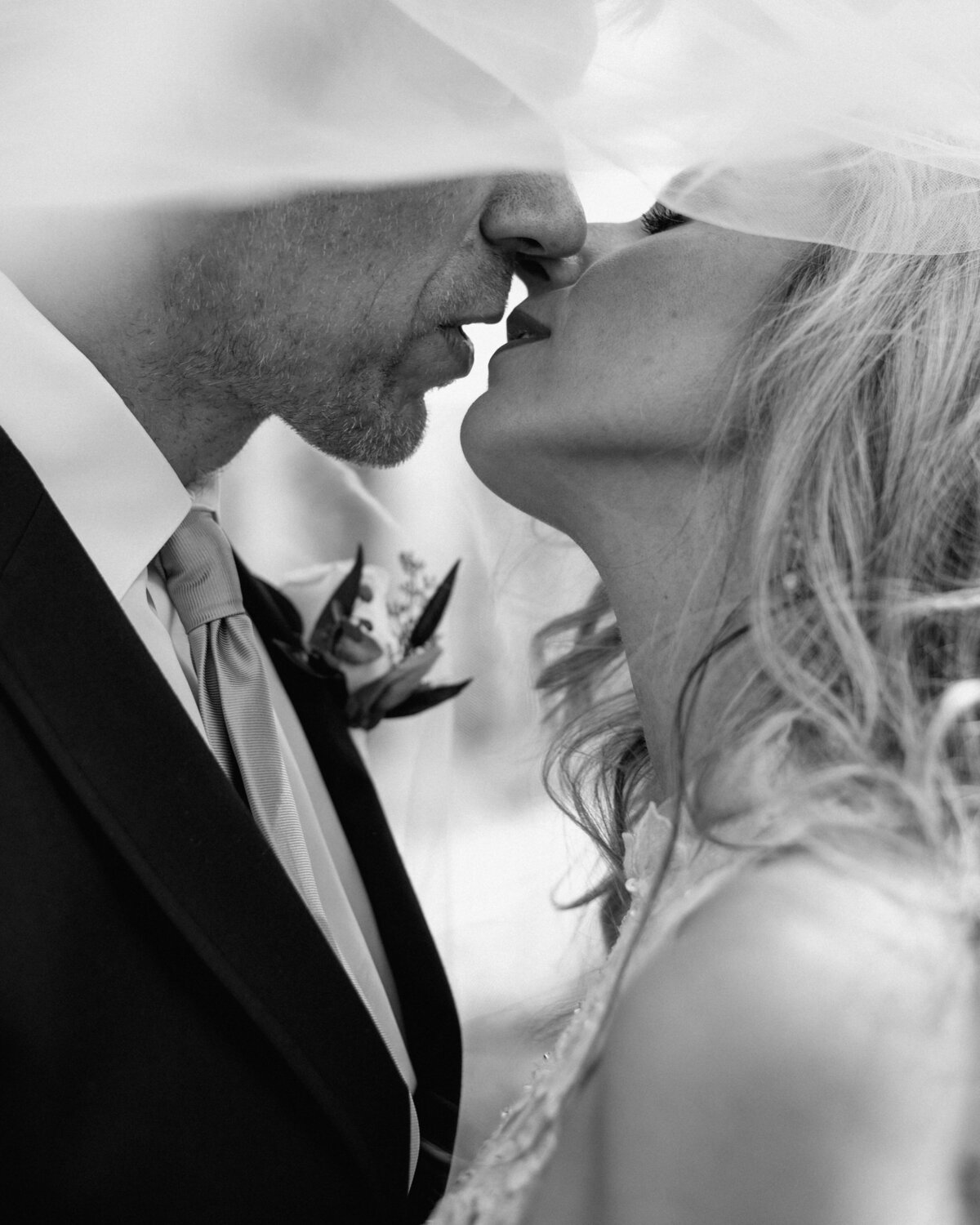 backyard_intimate_wedding_spokane_washington_08