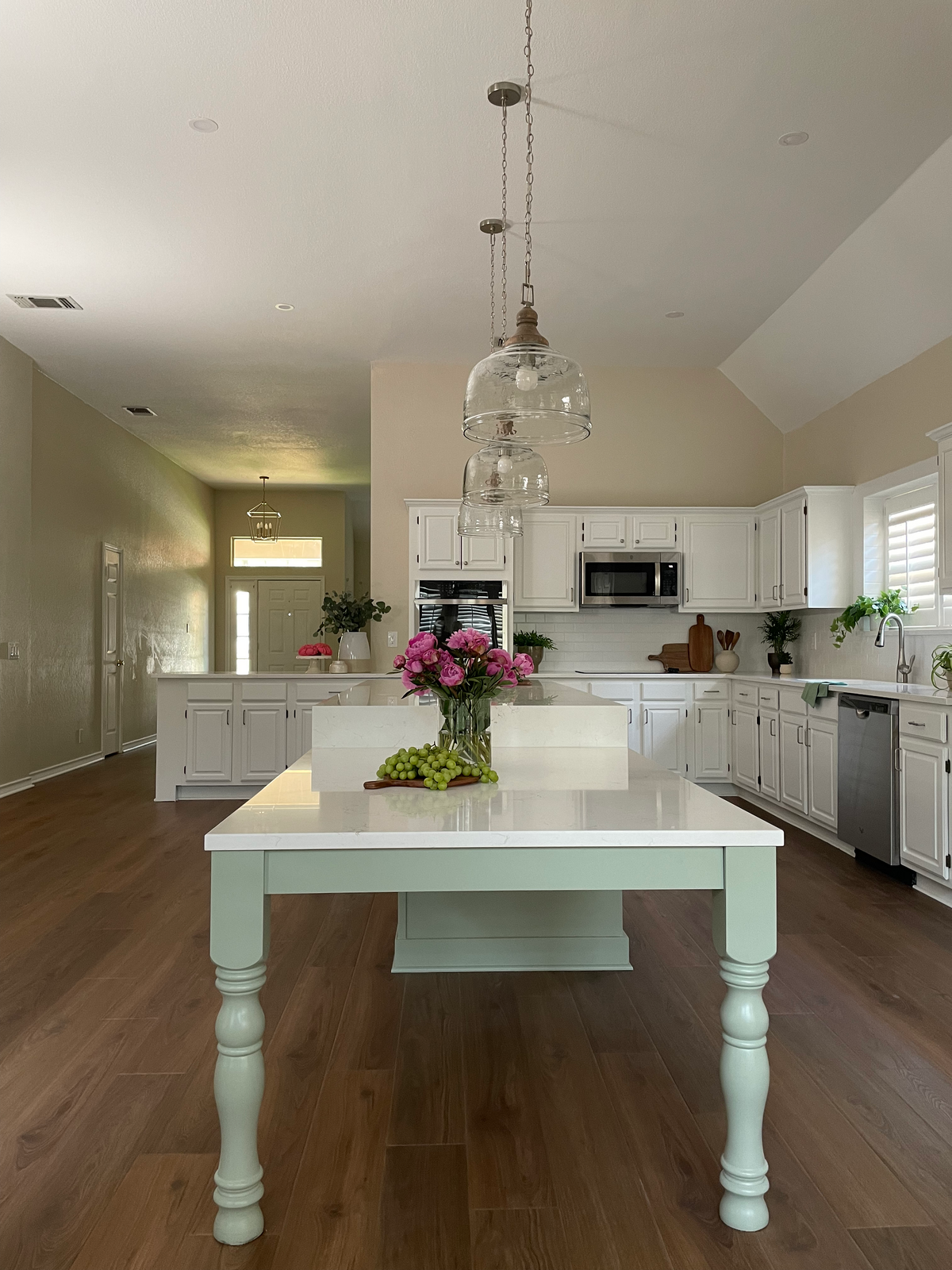 dusti j design green and white kitchen