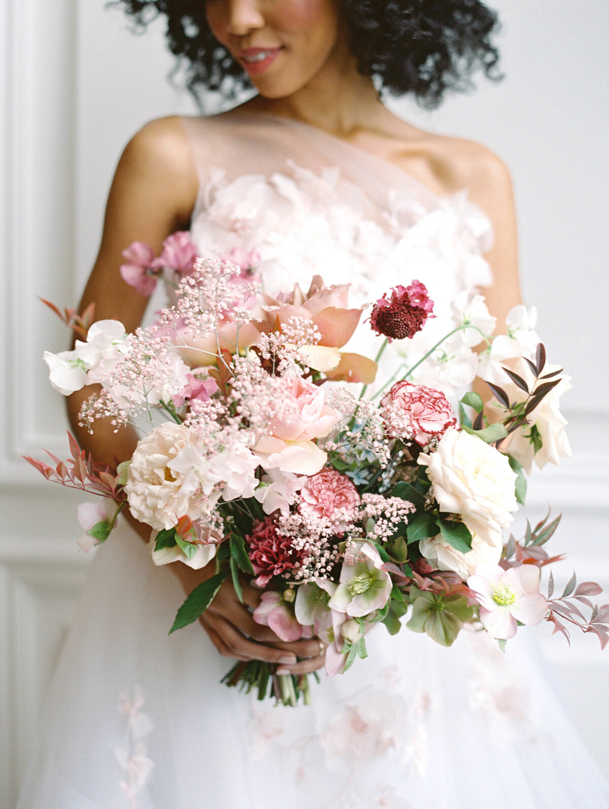 max-owens-design-pink-european-inspired-wedding-01-bouquet