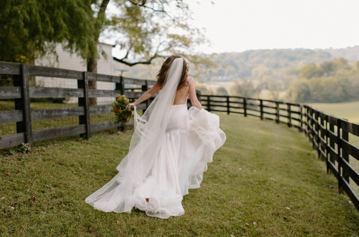 Charis_Lauren_Elegant_Nashville_Wedding_photographer_093