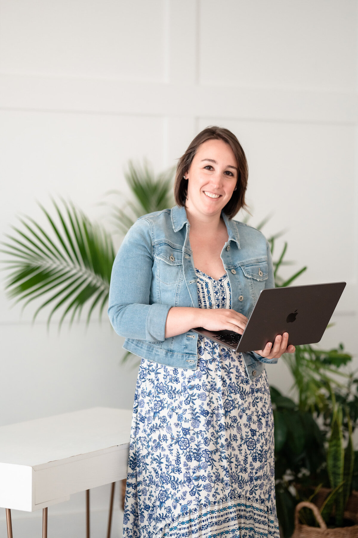 branding-session-richmond-realtor-brianna-walker-studio-portraits