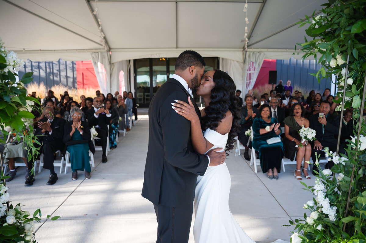 adrienne-louis-the-crossvines-maryland-wedding-jsasuphotography-136