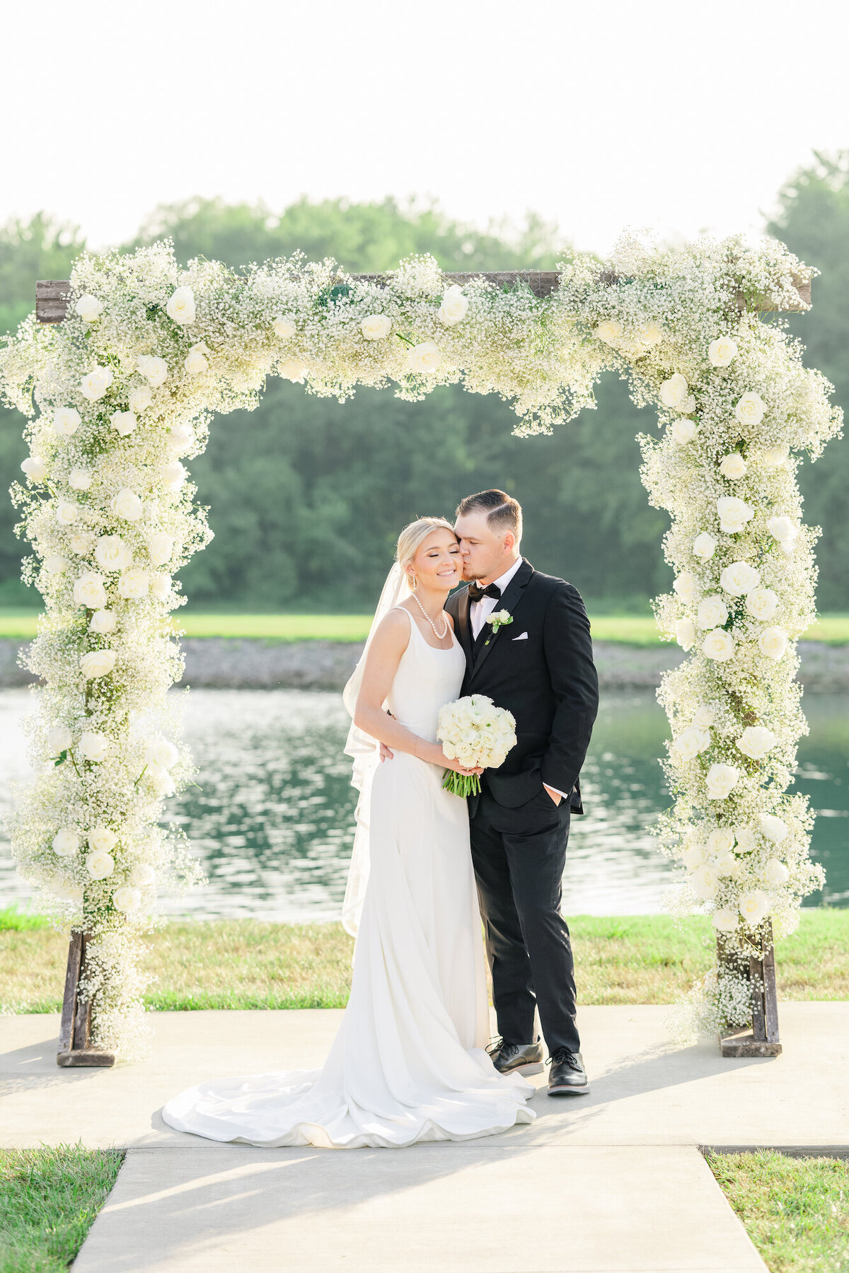 barn-at-white-oaks-wedding-murray-kentucky-99