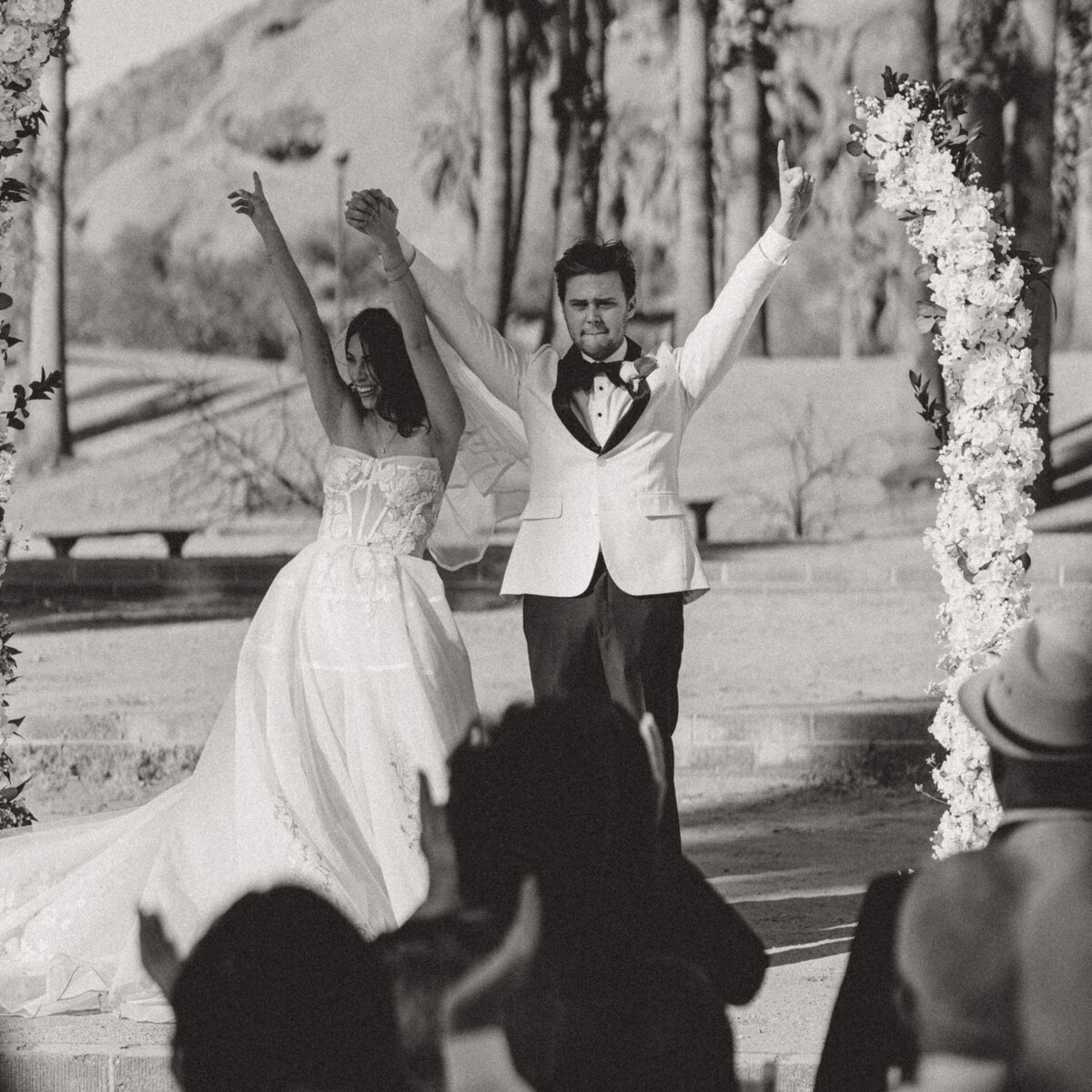 wedding-ceremony-cheering-papago-park