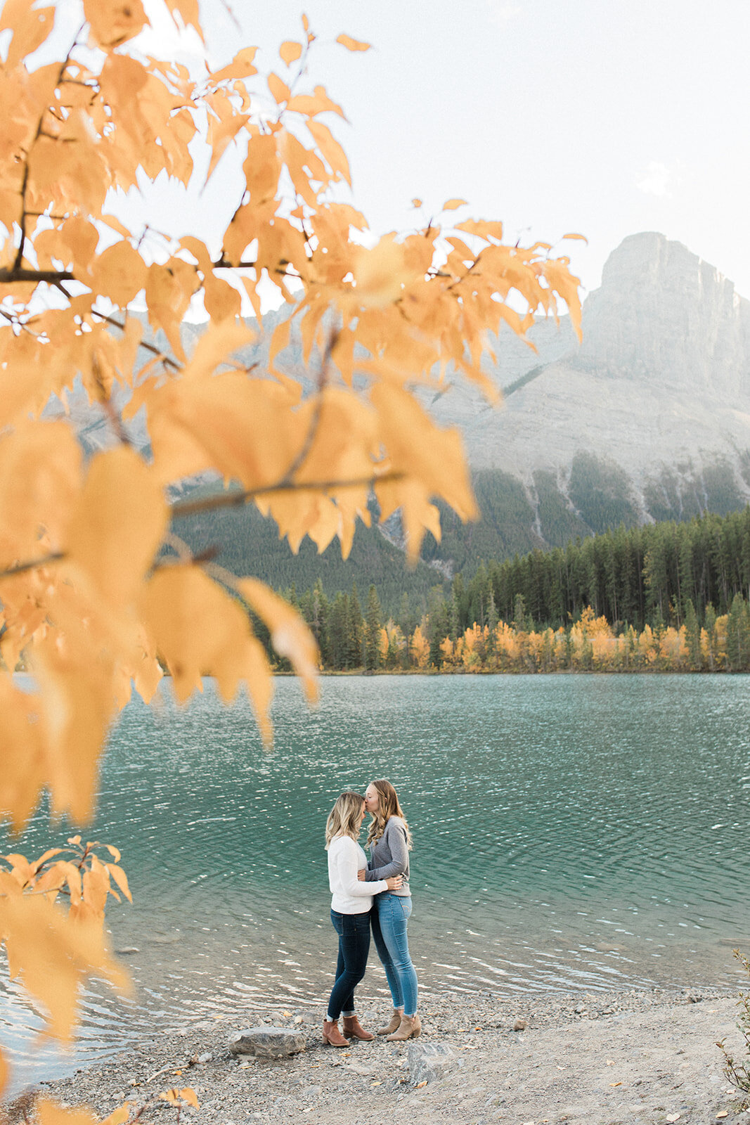 LeahAndChelseaAreENGAGED-36
