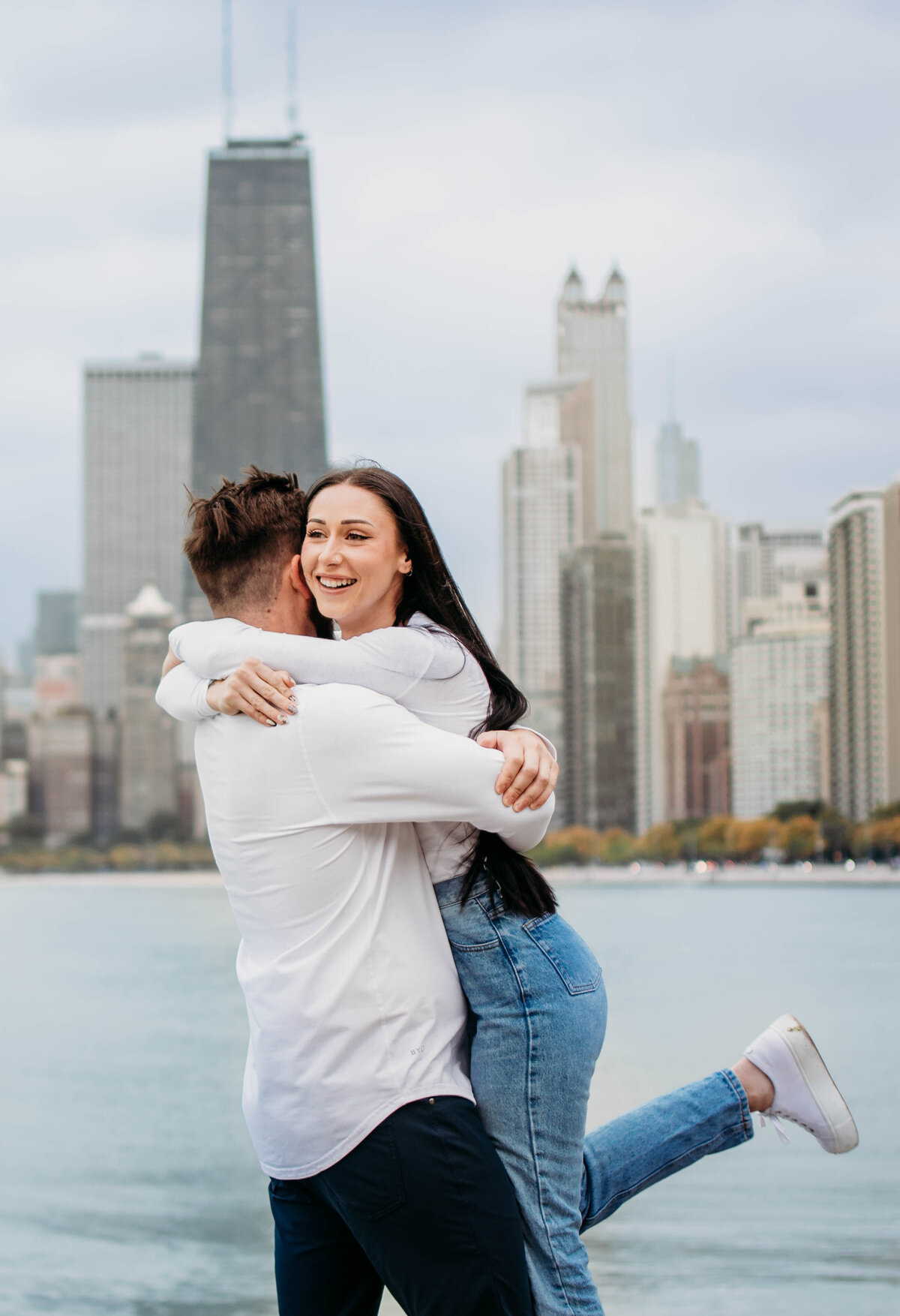 Beautiful engagement photography session in Chicago, IL, capturing a couple's love.