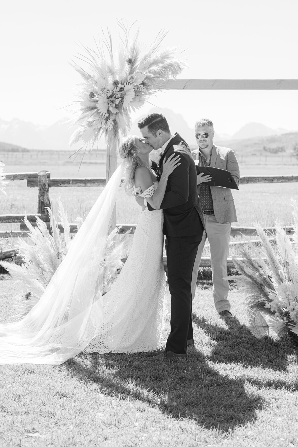 victoriaandbrennan_blairworthingtonphotography_jacksonholephotographer-206