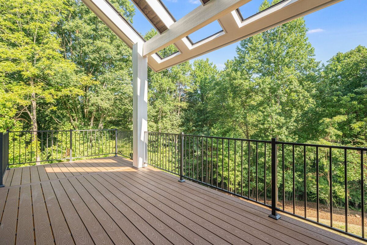 10-web-or-mls-18-baxter-woods-ln