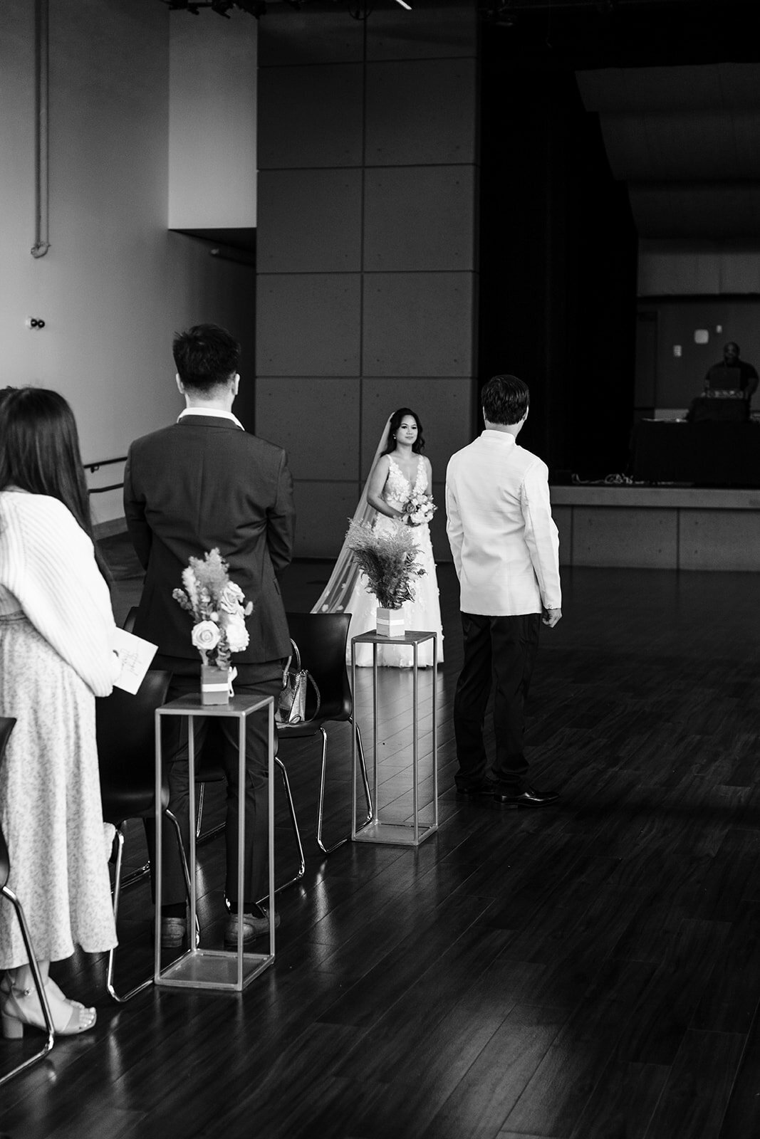 reTheBurrowWeddingPhotography-911