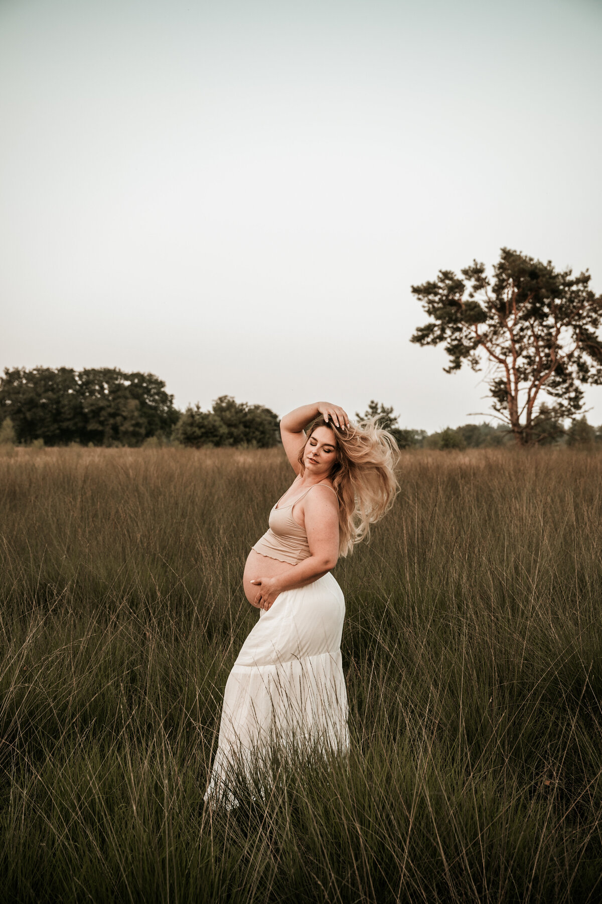 Jiscafotografie_zwangerschapsshoot_zwangerschapsfotograaf_fotograafnijmegen_fotograafgelderland_fotograafbrabant-437