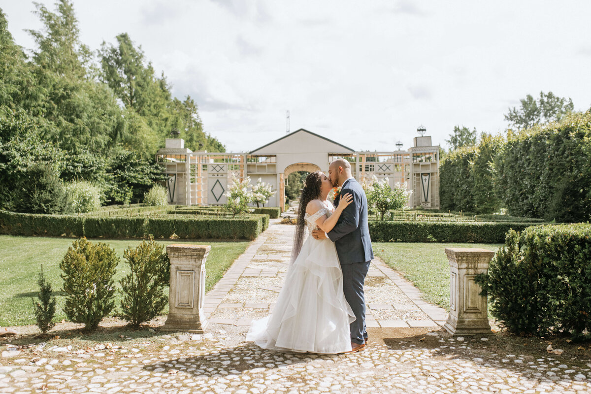 Bride & Groom-206