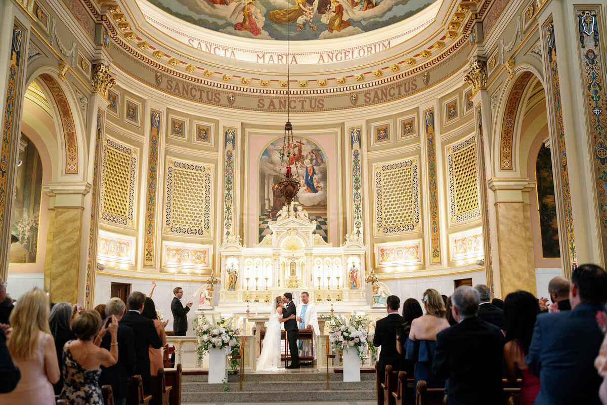Aspen-Avenue-Chicago-Wedding-Photographer-Chicago-Athletic-Association-Simplicitee-XO-Design-Co-St-Mary-of-the-Angels-Church-Anomalie-Beauty-Timeless-Vogue-71