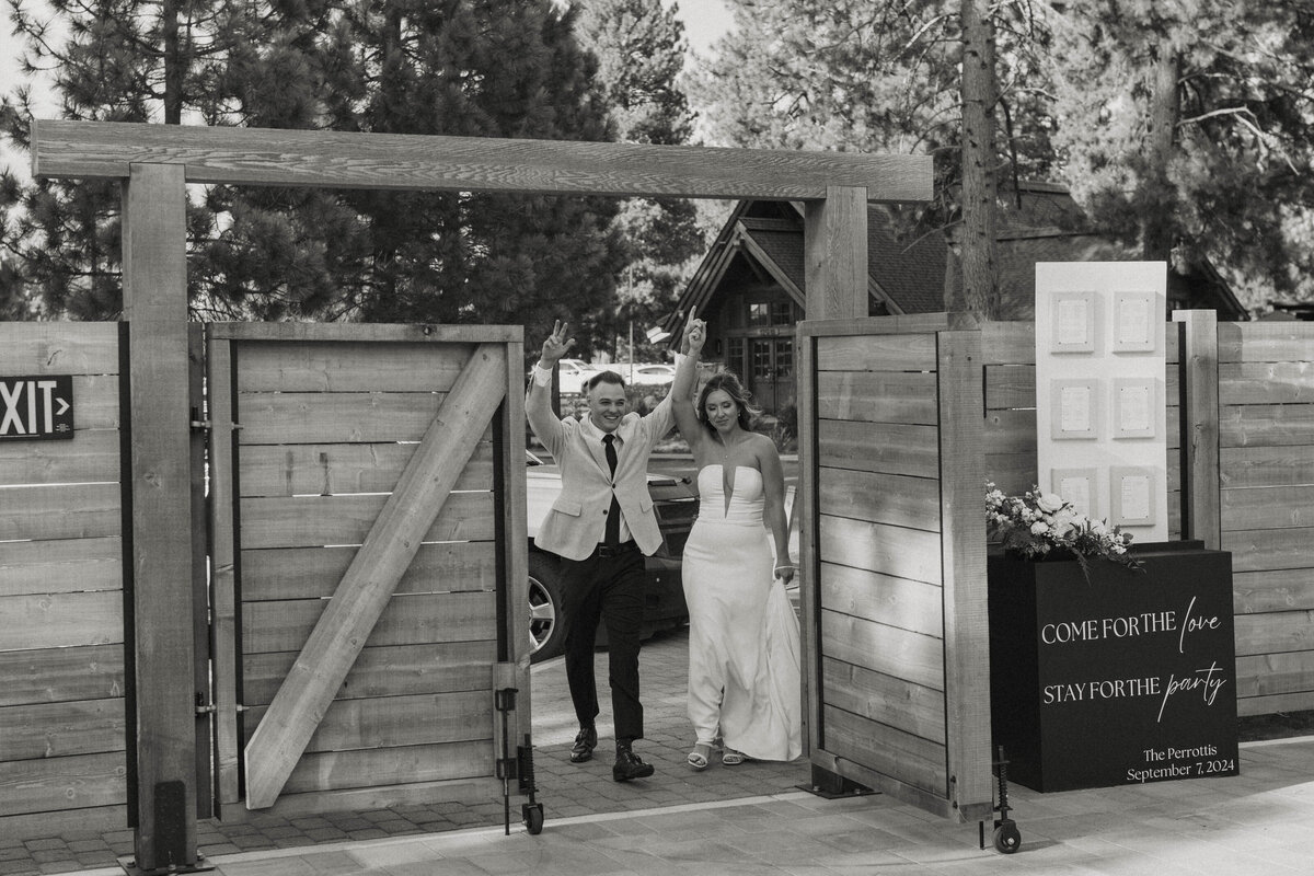 karly-alex-wedding-grand-entrance-22