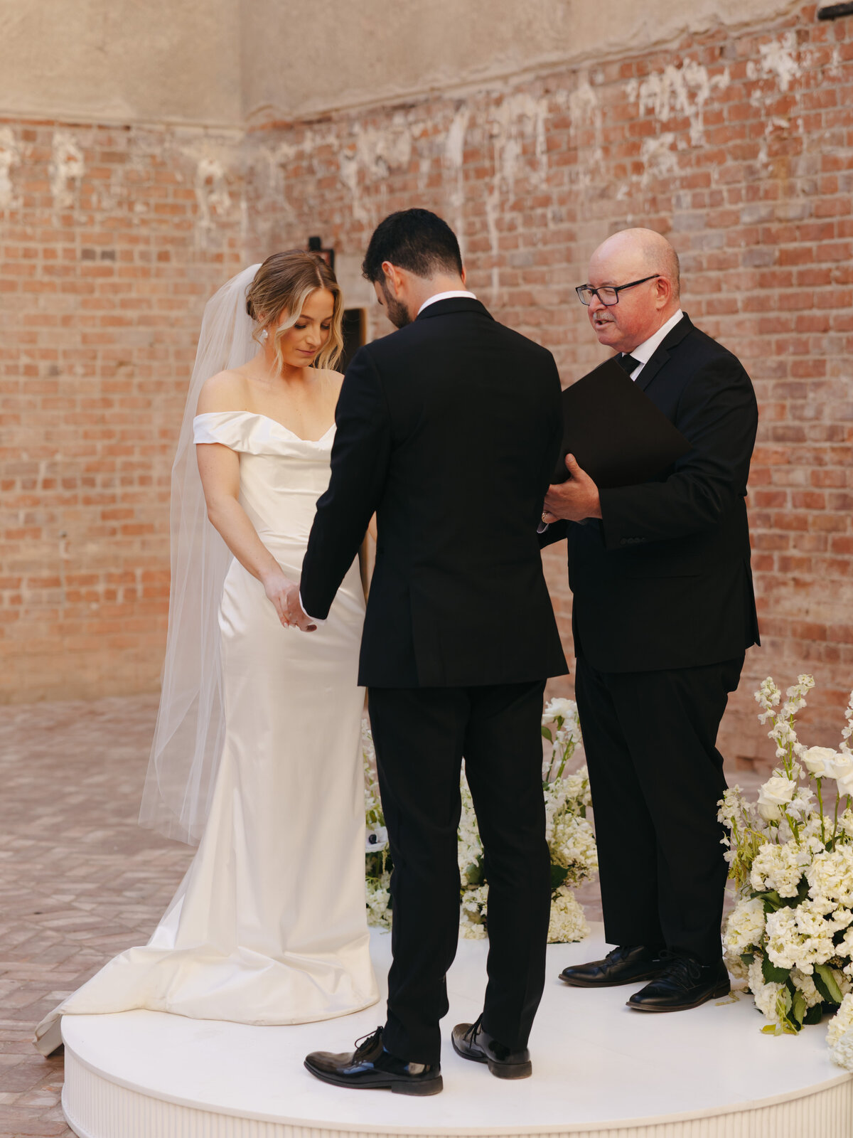 Cacie_Carroll@CacieCarroll_ElecticSpringWedding_TheAbbeyPHX_PhoenixArizona-137