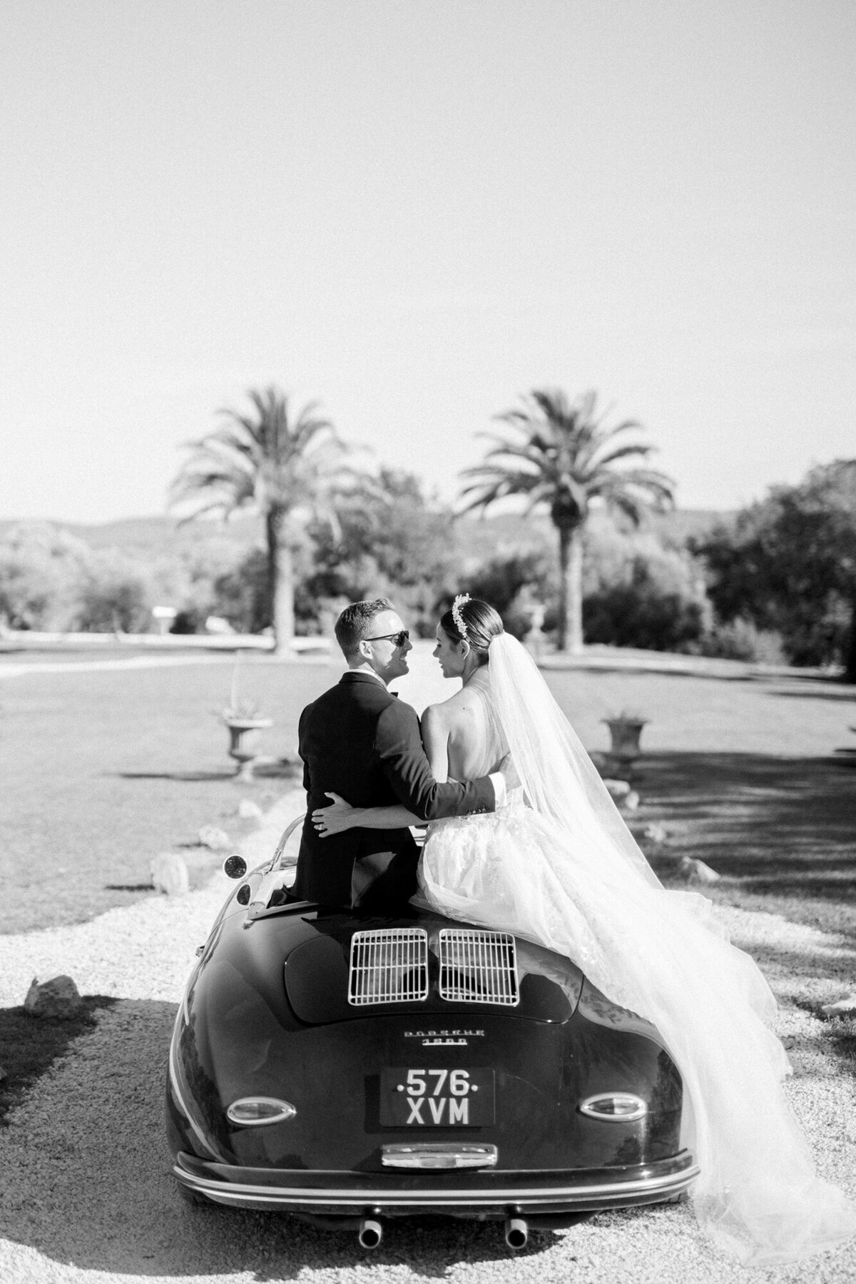 Maïlys Fortune Photography Husband Wife Wedding Weddings Photography France Switzerland Italy Timeless Dreamy Imagery Bilingual French English Destination Weddings Destination Wedding Provence French Riviera Paris Lake Como Tuscany80