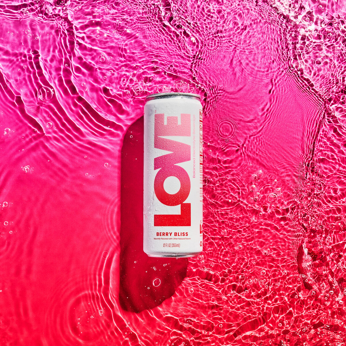 los-angeles-beverage-photographer-drinks-photography-lindsay-kreighbaum-be-love-electrolyte-drink-still-life-lifestyle-canned-drink-28