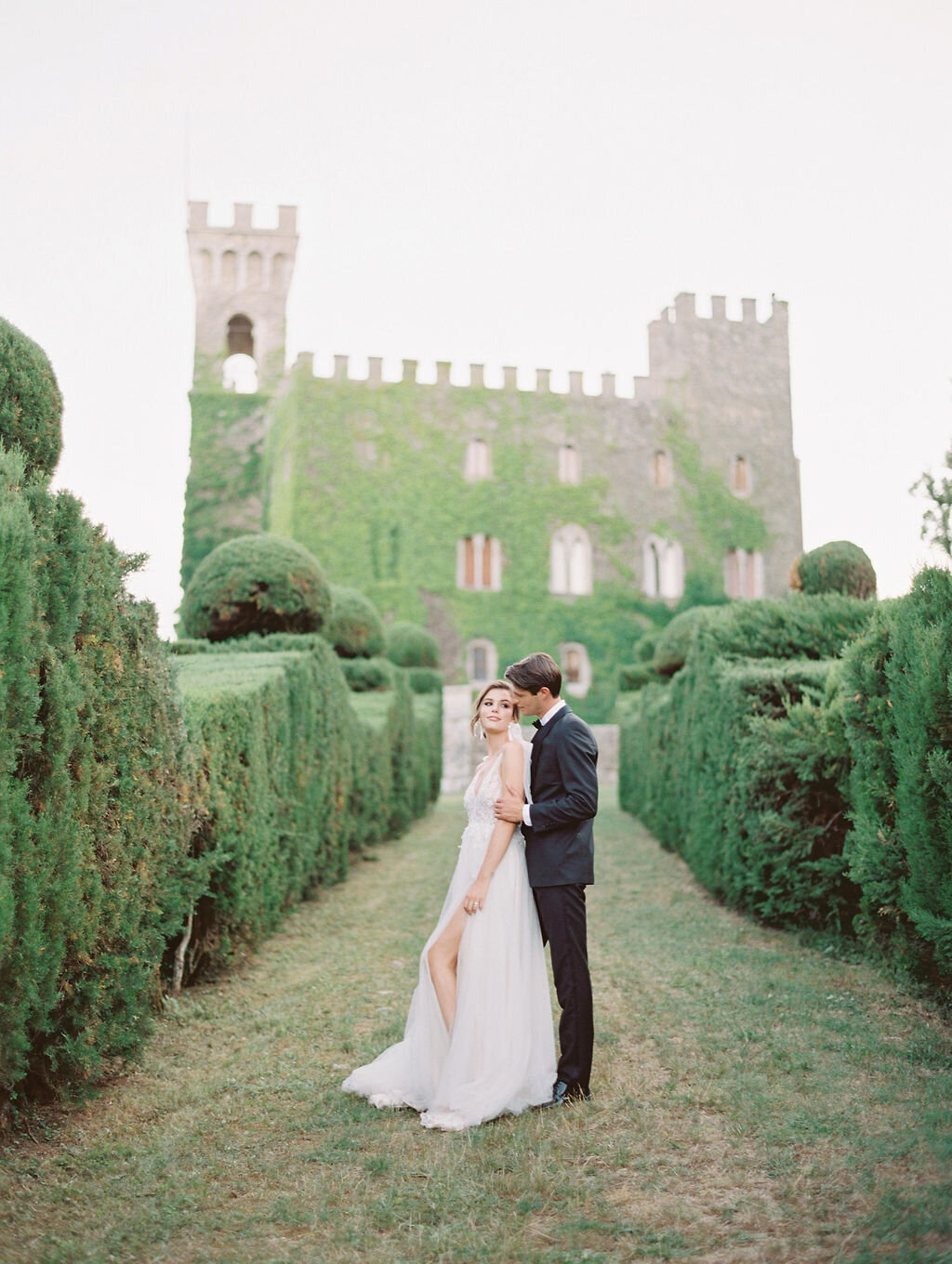 Trine_Juel_hair_and_makeupartist_wedding_Italy_Castello_Di_CelsaQuicksallPhotography_CastelloDiCelsa0483
