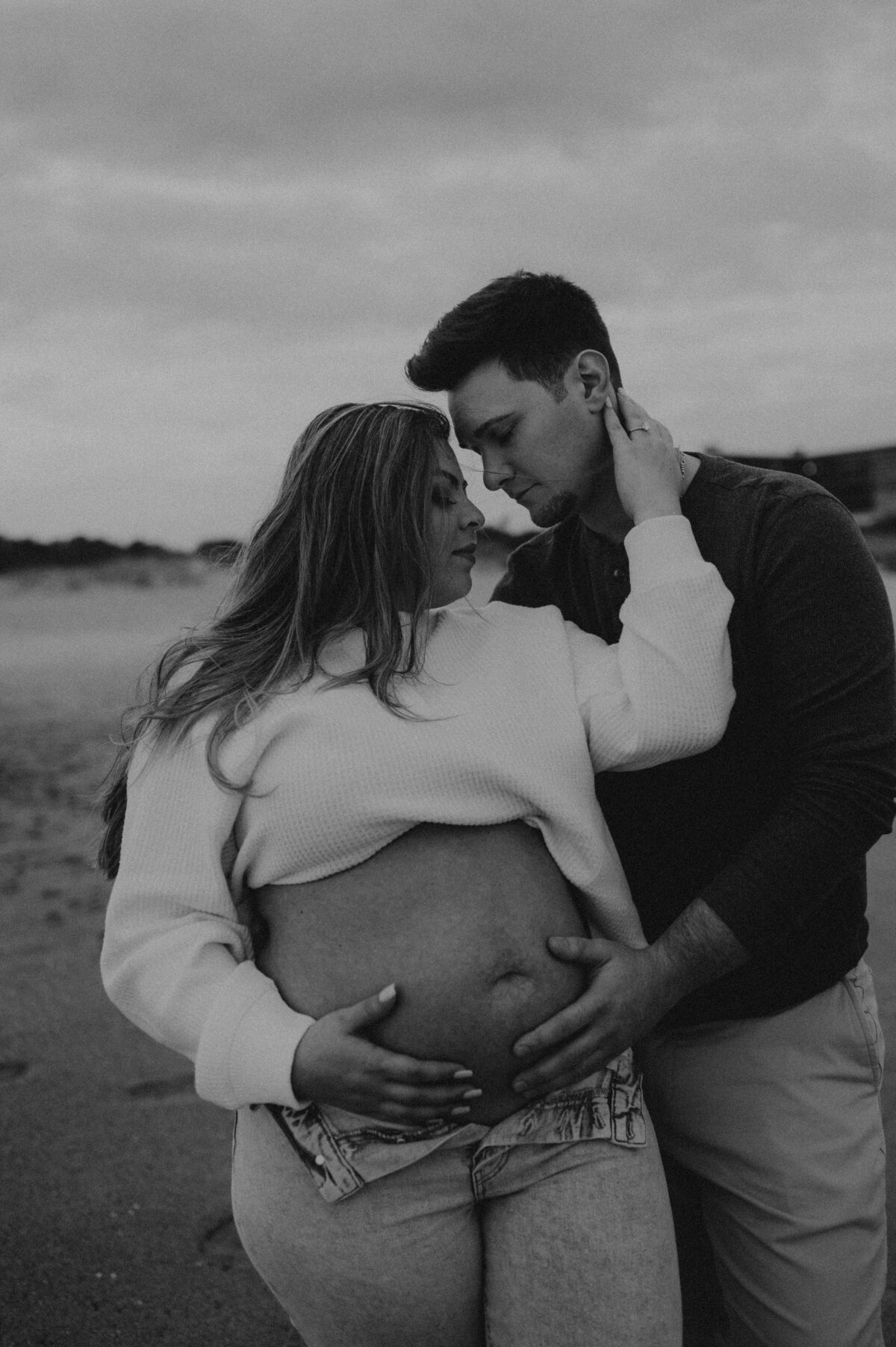 black and white maternity film photos