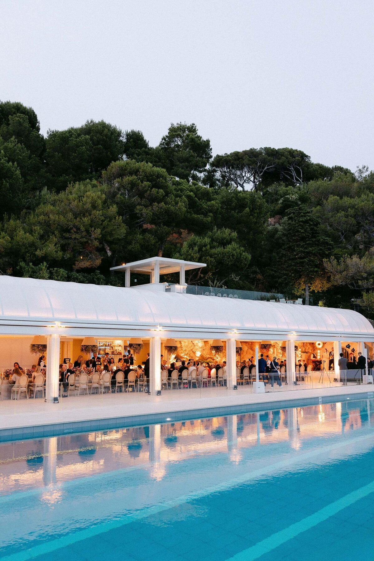 wedding at four seasons hotel cap ferrat france 80