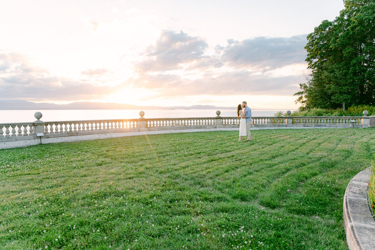 Shelburne-farms-vermont-engagement-session-17