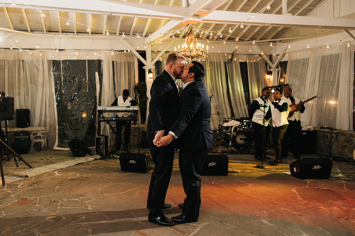 Nashville-Wedding-LGBTQ+-Cedarwood-Photographer084
