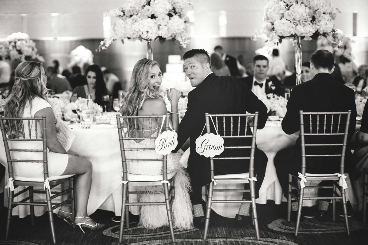 L_Photographie_wedding_wedding_ceremony_and_reception_at_four_seasons_st_42