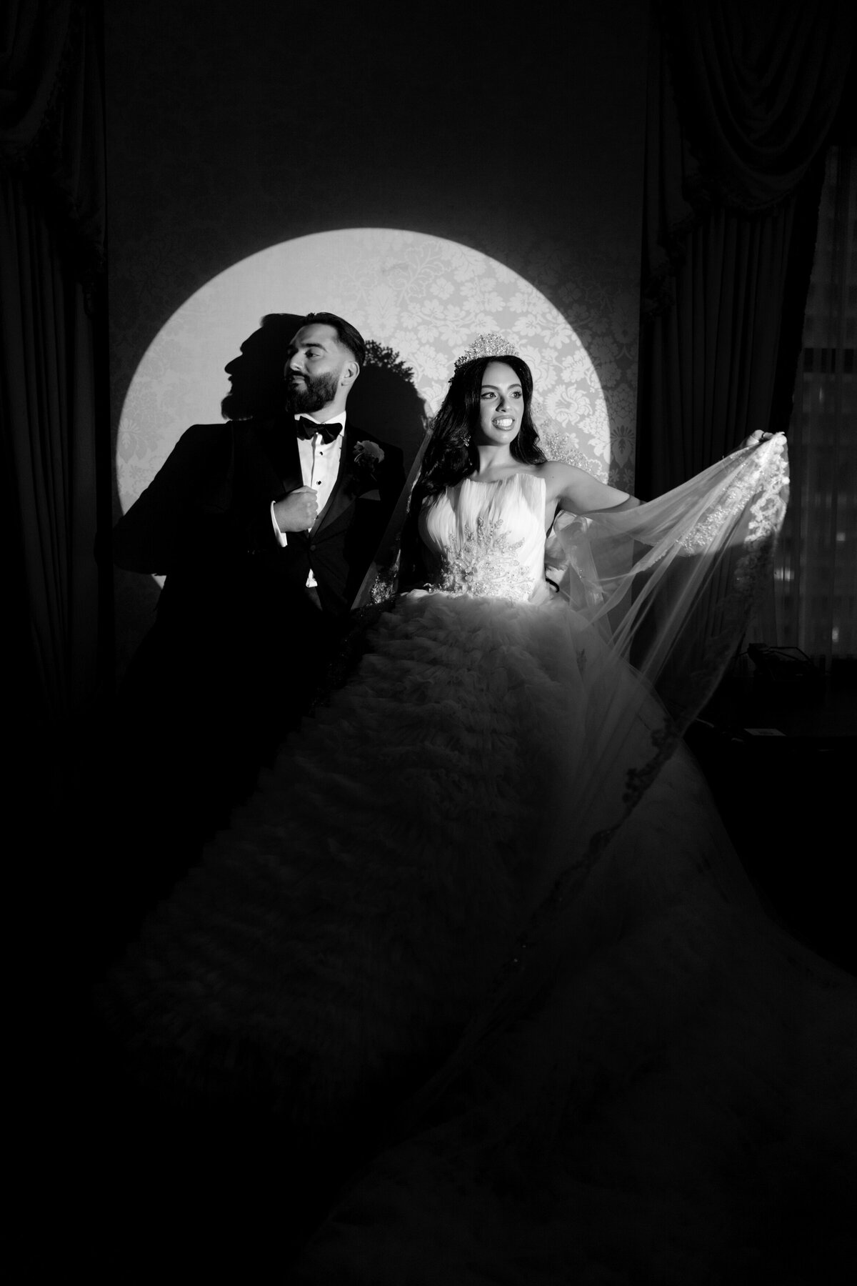 Berlez-Aspen-Avenue-Chicago-Wedding-Photographer-Windy-City-Wedding-Dance-Fulton-West-Event-Christmas-Session-110
