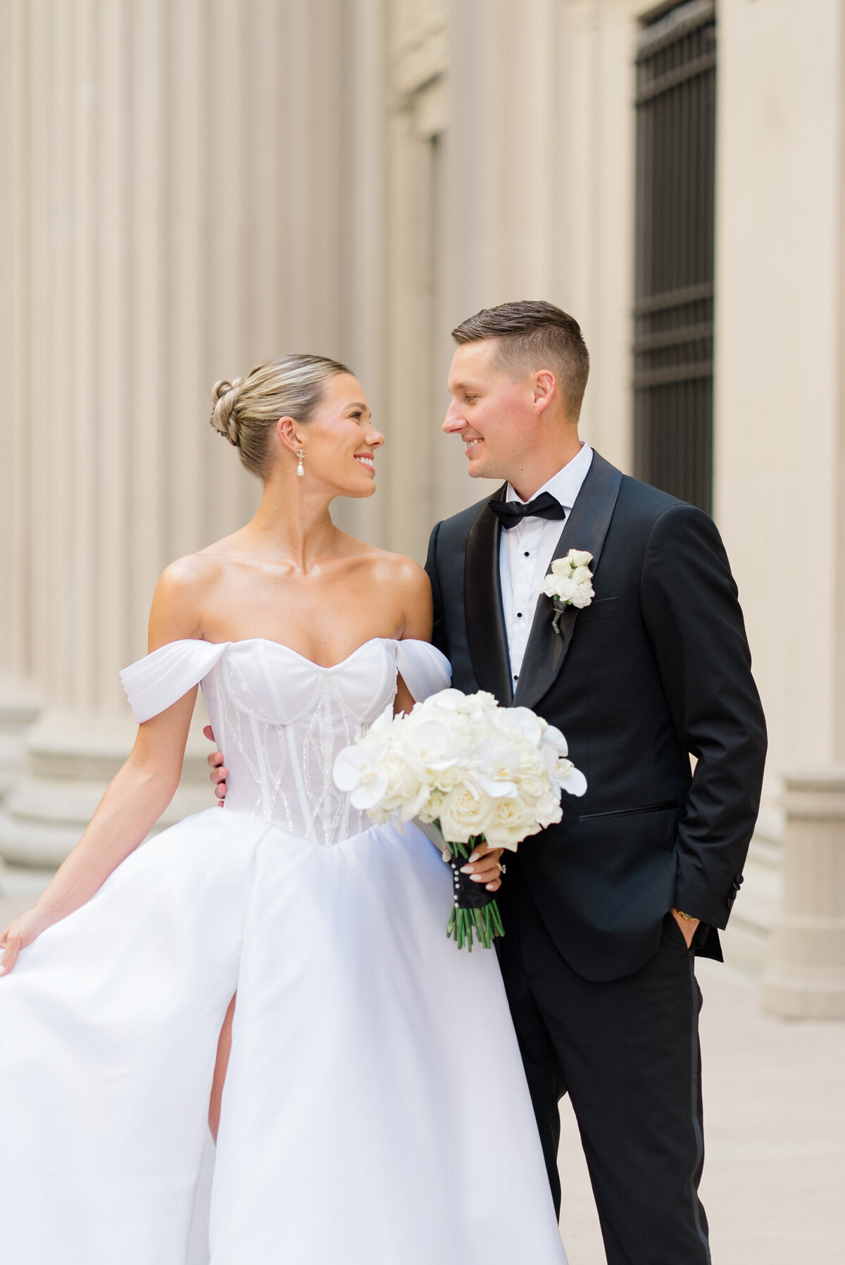 Lexi Benjamin Photography_Waldorf Astoria Chicago Wedding_09.21.24-50
