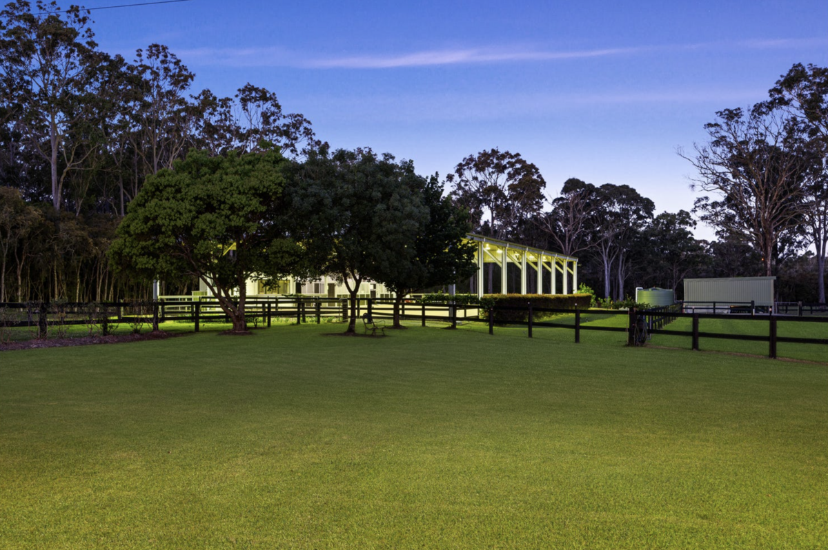 BeyondThePaddock_Space.06.35 pm